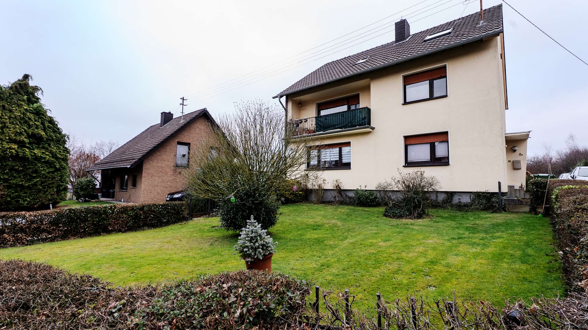 Zweifamilienhaus mit freier Erdgeschosswohnung ab Mai 2026 – flexibel nutzbar